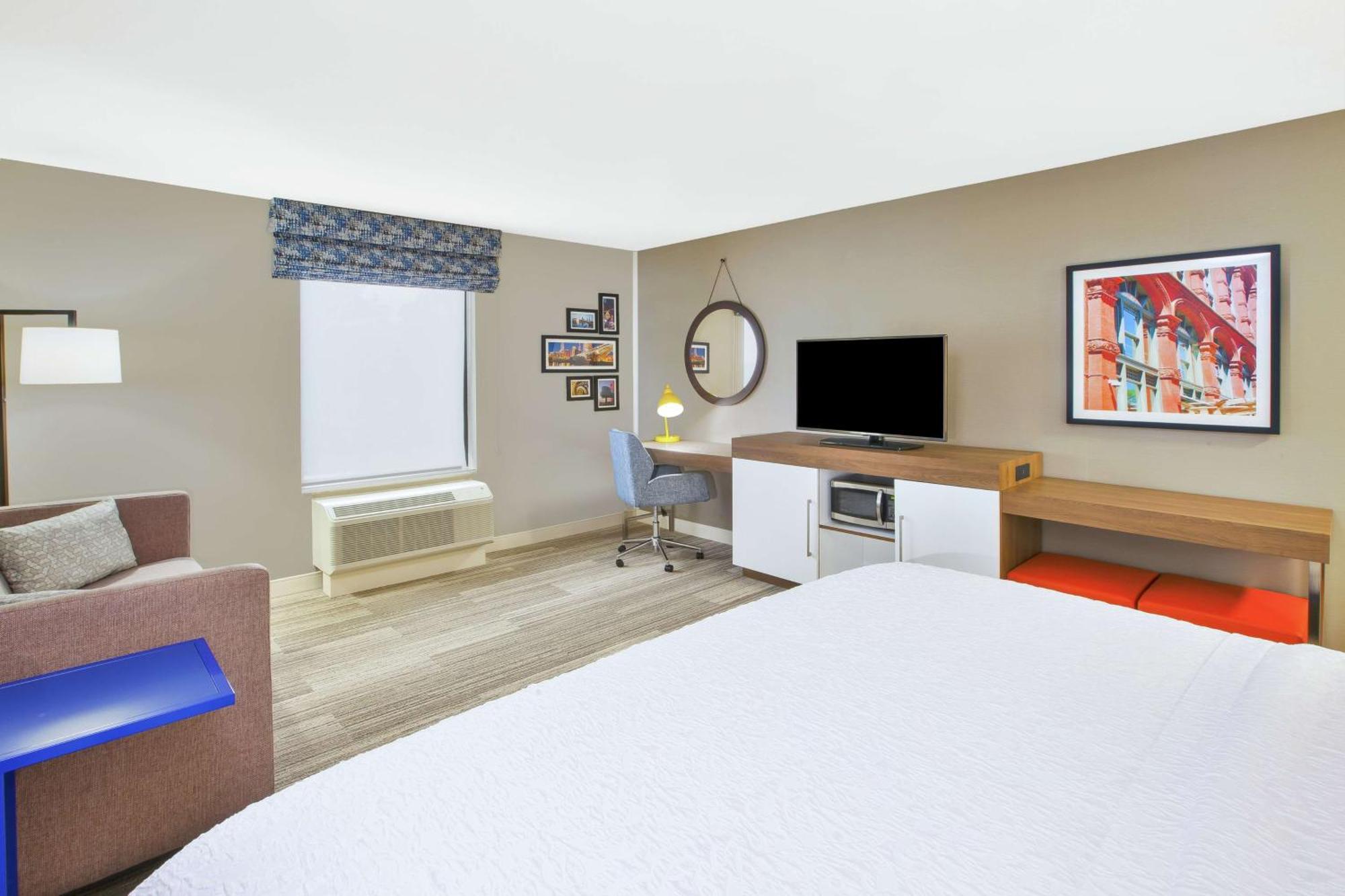 Hampton Inn & Suites Oakwood Village-Cleveland Экстерьер фото