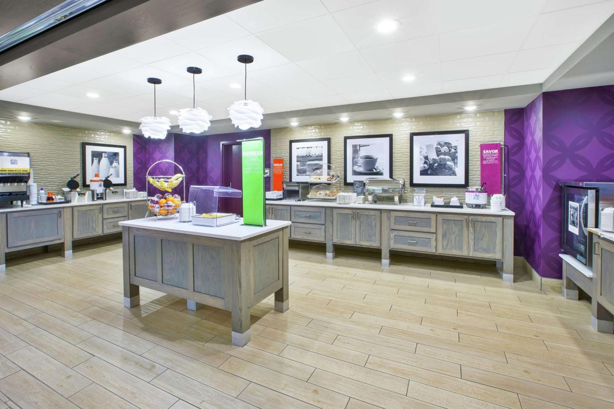 Hampton Inn & Suites Oakwood Village-Cleveland Экстерьер фото