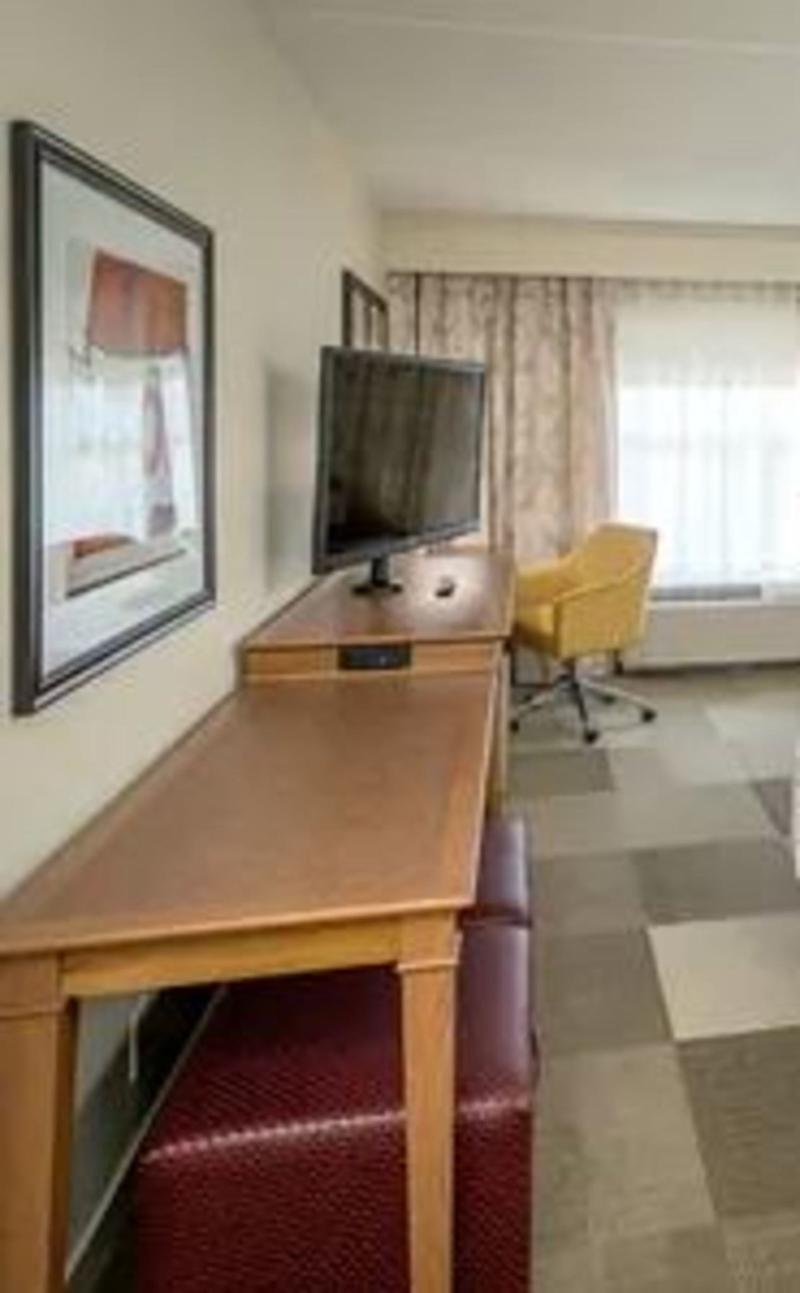 Hampton Inn & Suites Oakwood Village-Cleveland Экстерьер фото